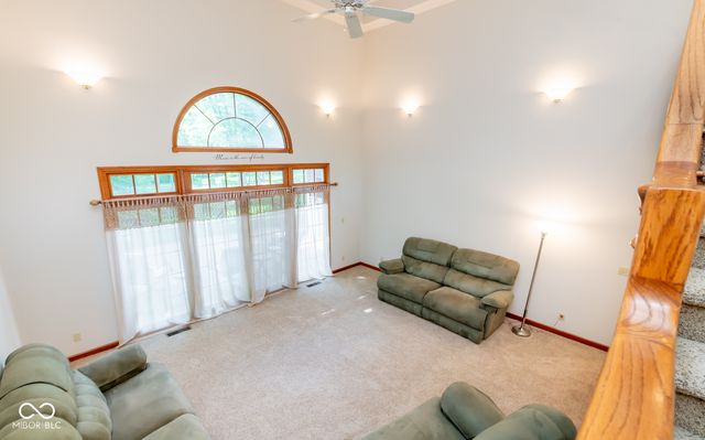 285 Plum Court, Columbus, IN 47201