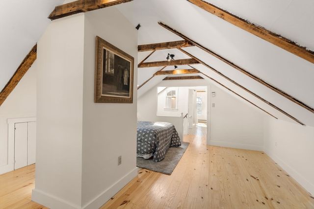 2 Commercial St 3, Marblehead, MA 01945