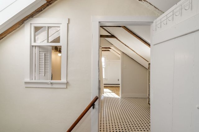 2 Commercial St 3, Marblehead, MA 01945