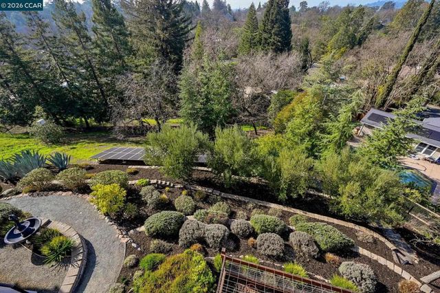 226 Nob Hill Drive, Walnut Creek, CA 94596