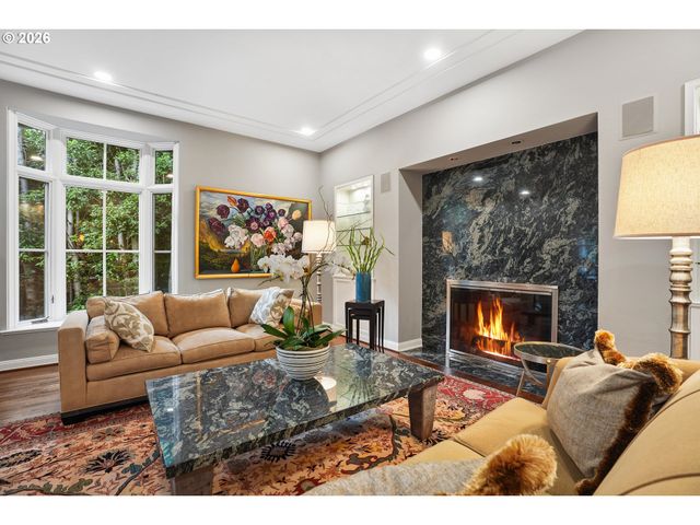 5020 Sw HUMPHREY Blvd, Portland, OR 97221