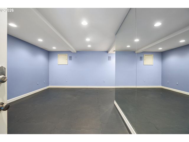 5020 Sw HUMPHREY Blvd, Portland, OR 97221