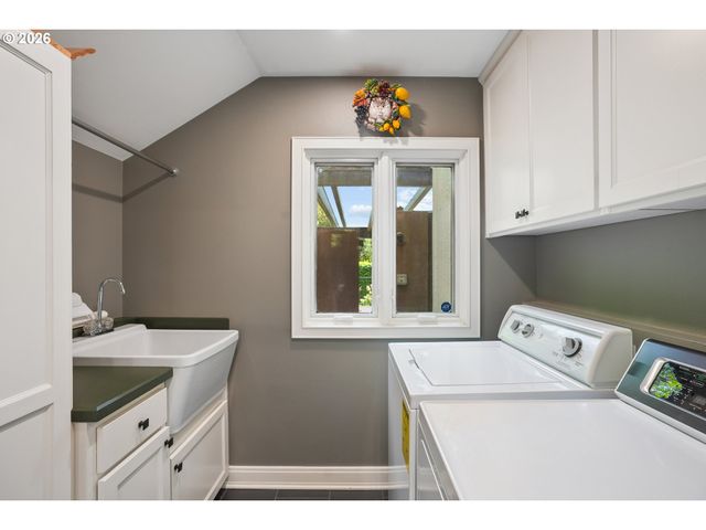 5020 Sw HUMPHREY Blvd, Portland, OR 97221