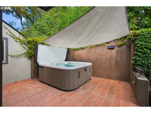 5020 Sw HUMPHREY Blvd, Portland, OR 97221