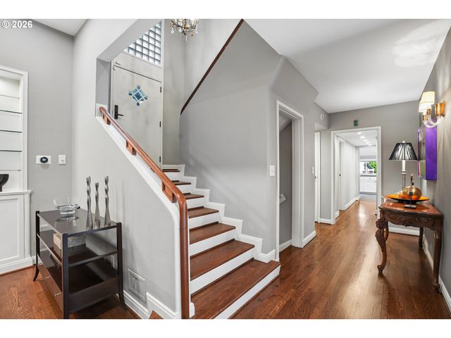 5020 Sw HUMPHREY Blvd, Portland, OR 97221