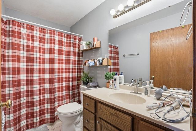 908-910 Greig Trail, Stoughton, WI 53589