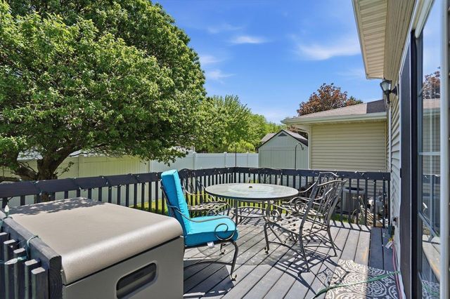 908-910 Greig Trail, Stoughton, WI 53589
