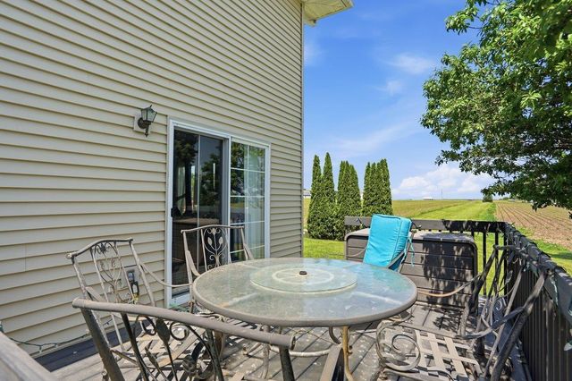 908-910 Greig Trail, Stoughton, WI 53589