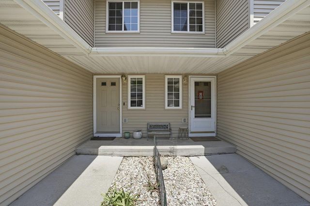 908-910 Greig Trail, Stoughton, WI 53589