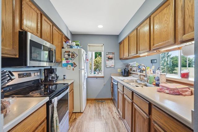 908-910 Greig Trail, Stoughton, WI 53589