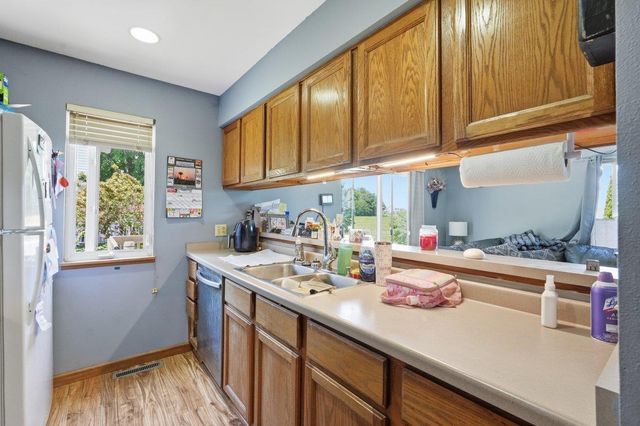 908-910 Greig Trail, Stoughton, WI 53589