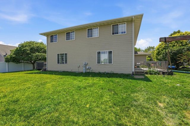 908-910 Greig Trail, Stoughton, WI 53589