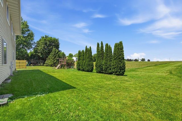 908-910 Greig Trail, Stoughton, WI 53589