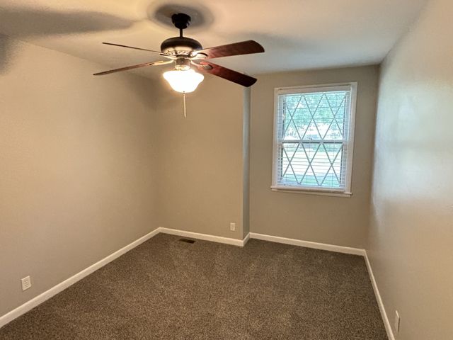 252 Southburn Dr, Hendersonville, TN 37075