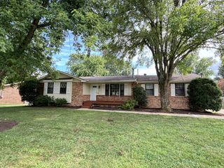 252 Southburn Dr, Hendersonville, TN 37075