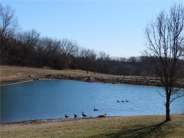 16245 62nd Street, Oskaloosa, KS 66066