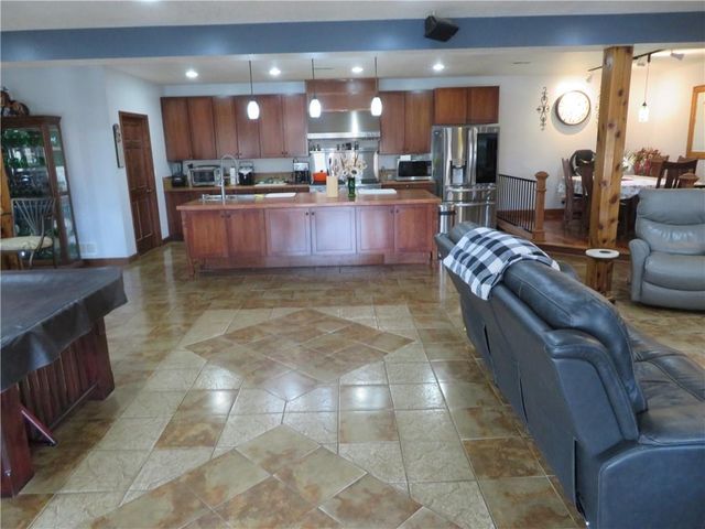 16245 62nd Street, Oskaloosa, KS 66066