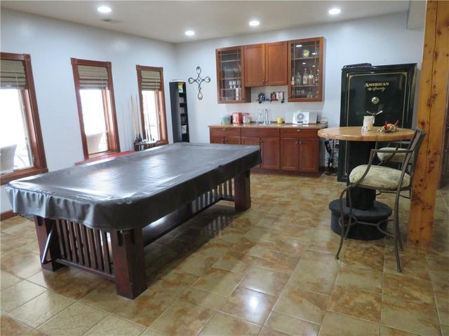 16245 62nd Street, Oskaloosa, KS 66066