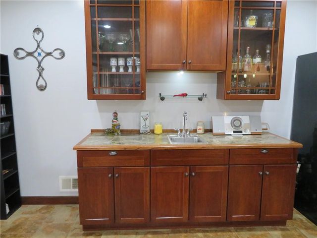 16245 62nd Street, Oskaloosa, KS 66066