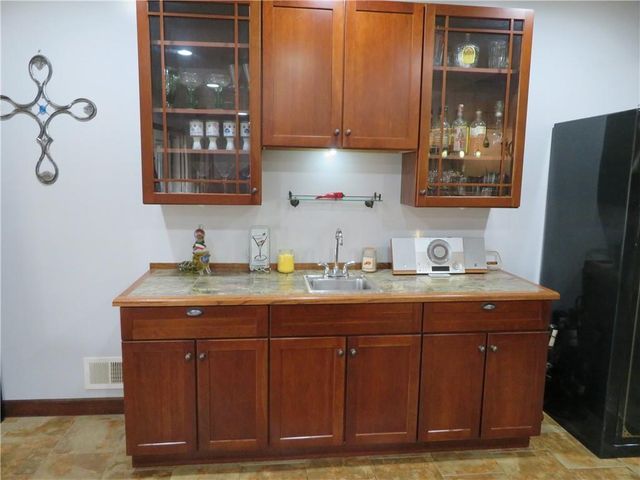 16245 62nd Street, Oskaloosa, KS 66066