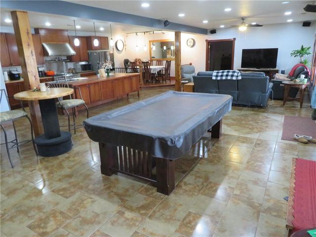 16245 62nd Street, Oskaloosa, KS 66066