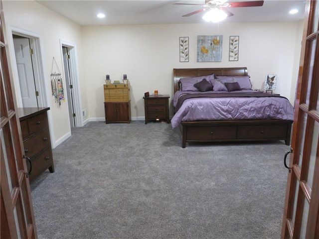 16245 62nd Street, Oskaloosa, KS 66066