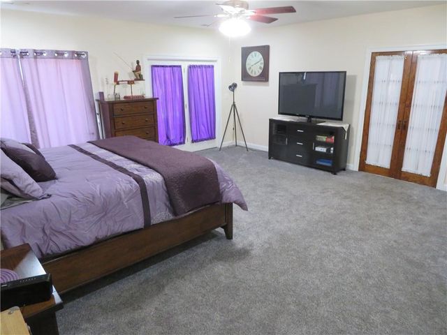 16245 62nd Street, Oskaloosa, KS 66066