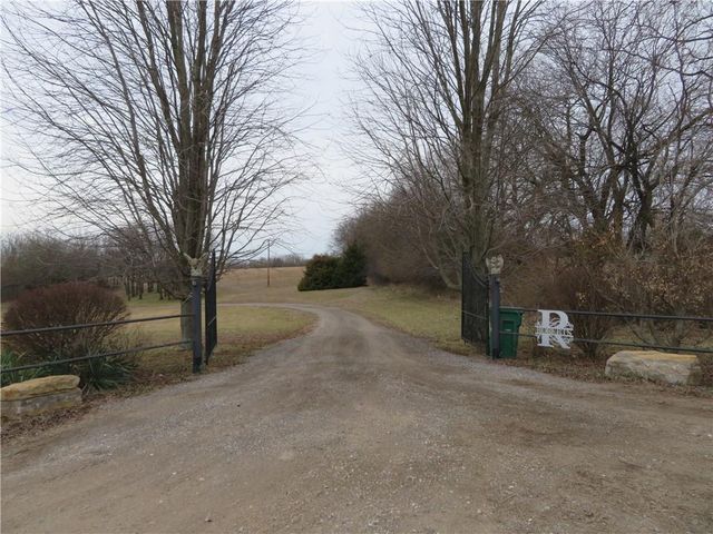 16245 62nd Street, Oskaloosa, KS 66066