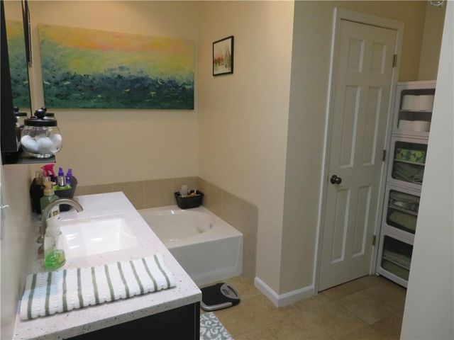 16245 62nd Street, Oskaloosa, KS 66066