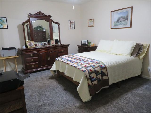 16245 62nd Street, Oskaloosa, KS 66066