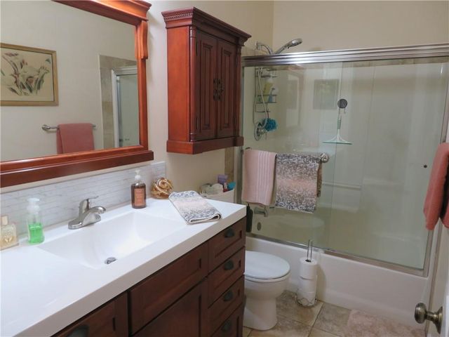 16245 62nd Street, Oskaloosa, KS 66066