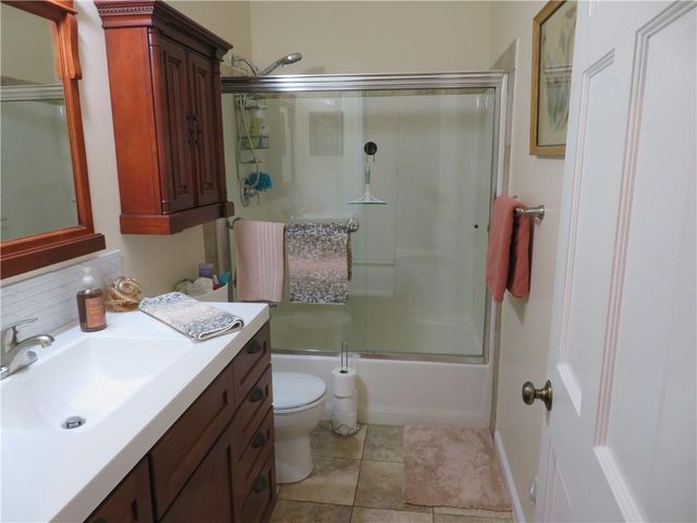 16245 62nd Street, Oskaloosa, KS 66066