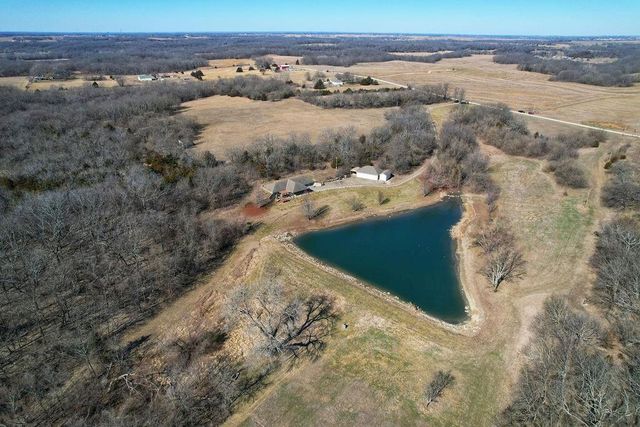 16245 62nd Street, Oskaloosa, KS 66066