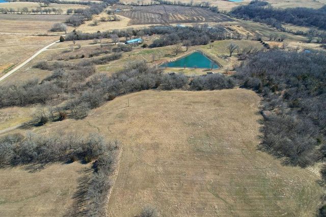 16245 62nd Street, Oskaloosa, KS 66066