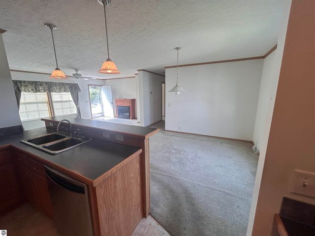 2742 S Sage Drive, Mt Pleasant, MI 48858