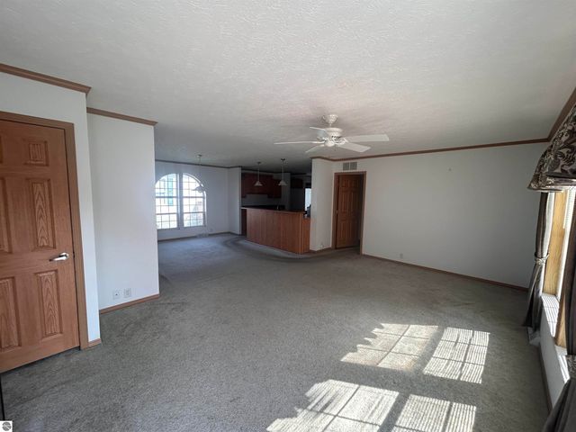 2742 S Sage Drive, Mt Pleasant, MI 48858