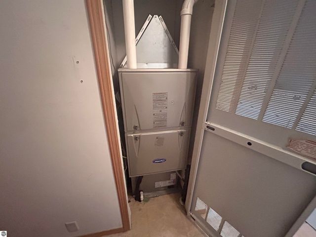 2742 S Sage Drive, Mt Pleasant, MI 48858