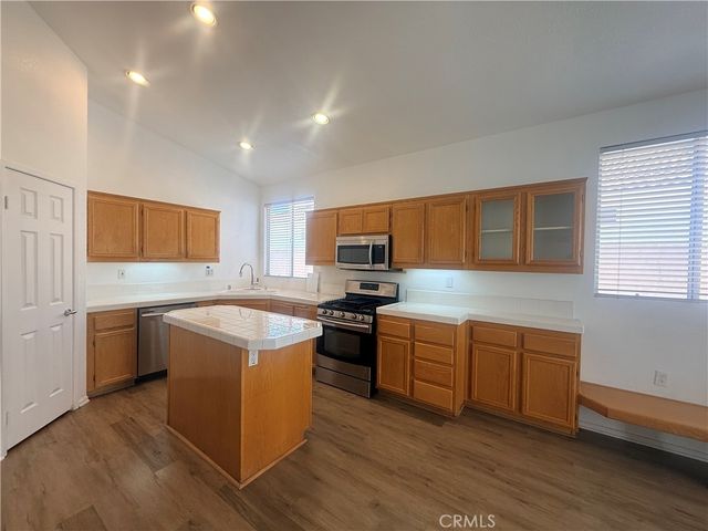 26805 China, Romoland, CA 92585