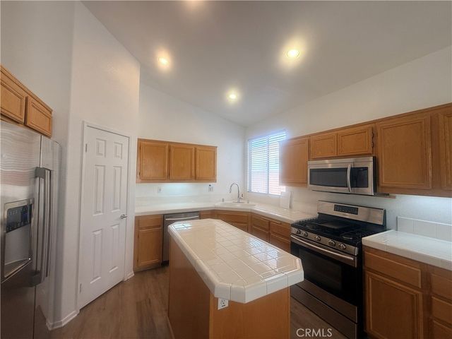 26805 China, Romoland, CA 92585