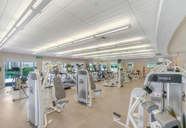 19900 E Country Club Dr TS20, Aventura, FL 33180