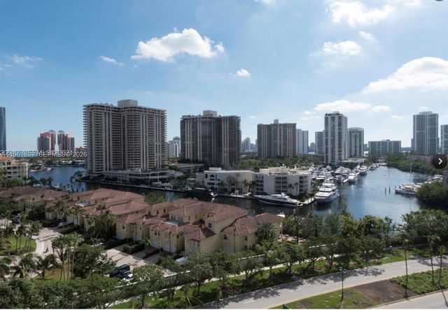 19900 E Country Club Dr TS20, Aventura, FL 33180