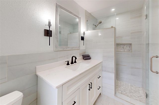 8515 Mullins Drive, Houston, TX 77096