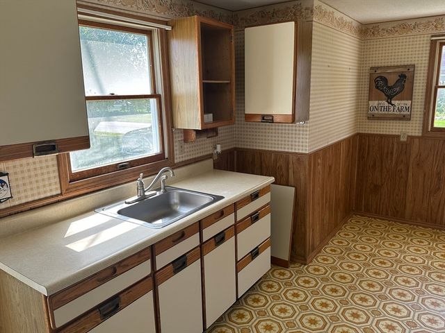 42 Clairmont Ave., Chicopee, MA 01013