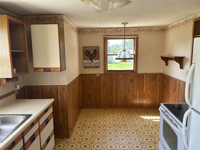 42 Clairmont Ave., Chicopee, MA 01013