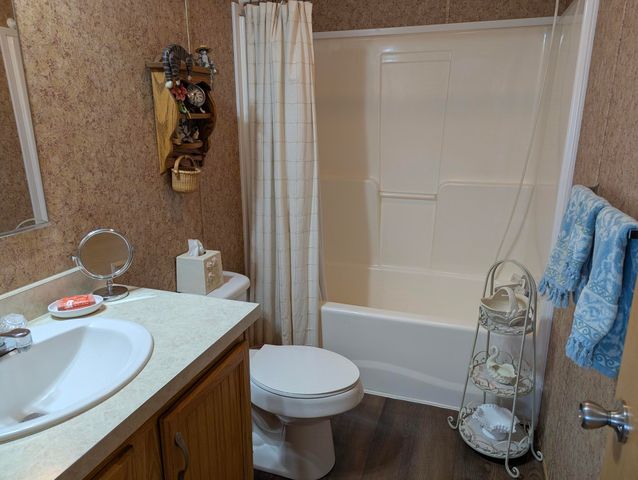2717 E PARK Lane, Erie, PA 16506