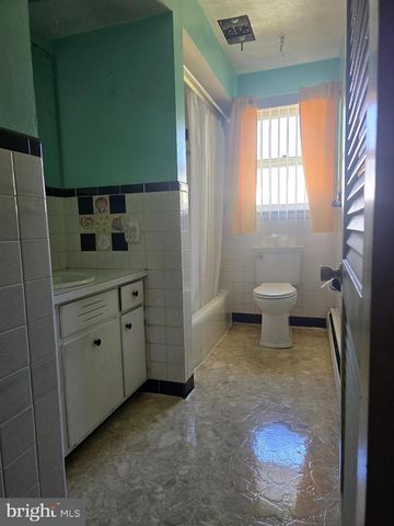 548 N FRANKLIN ST, Chambersburg, PA 17201