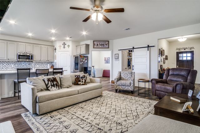 1516 Shindig Court, Weatherford, TX 76087