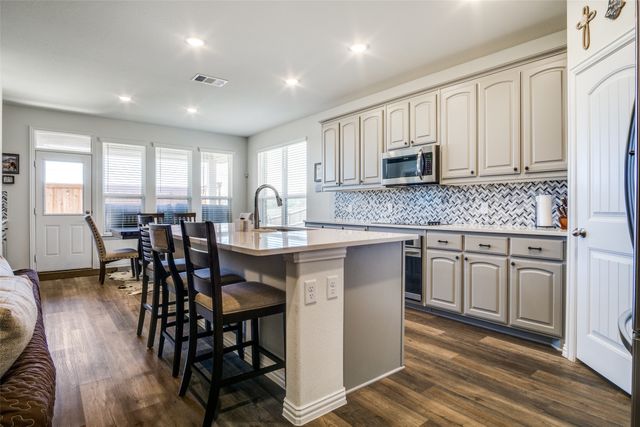 1516 Shindig Court, Weatherford, TX 76087