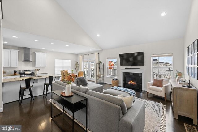 219 SUMNER CT, Harleysville, PA 19438