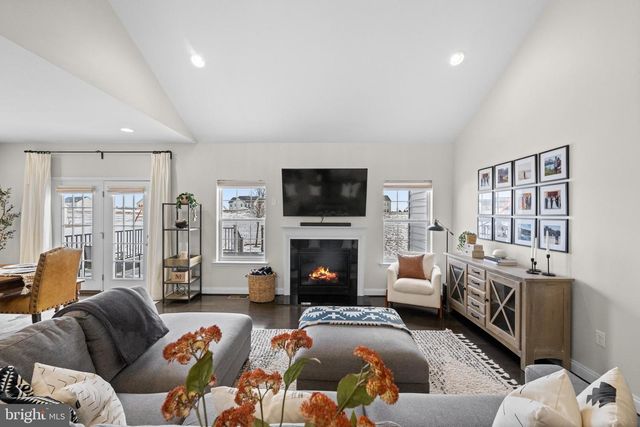 219 SUMNER CT, Harleysville, PA 19438